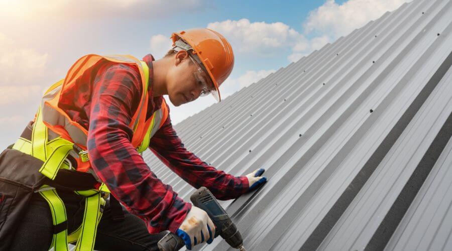 Professional gutter cleaning in Connelly Springs, NC